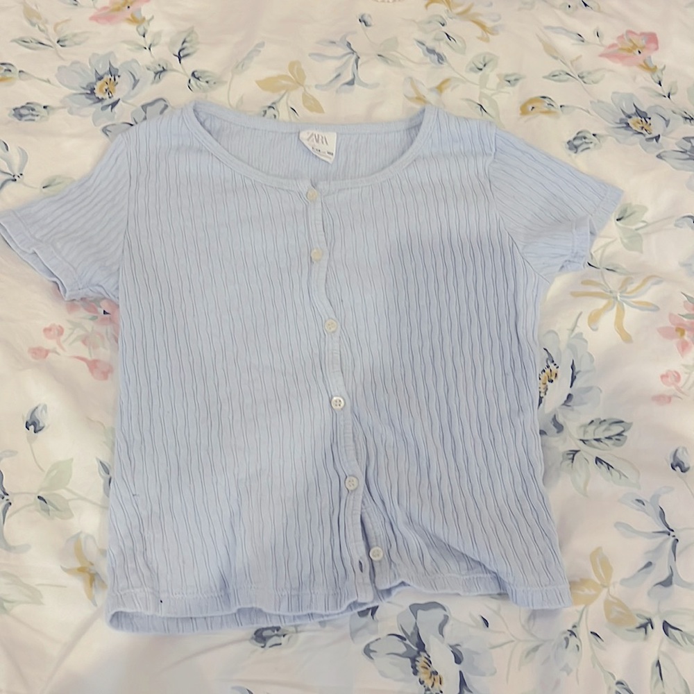 button down ribbed baby tee from ZARA.            size:11-12